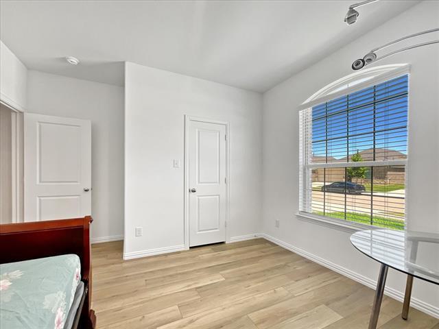 Building Photo - 9728 Wild Pr Wy