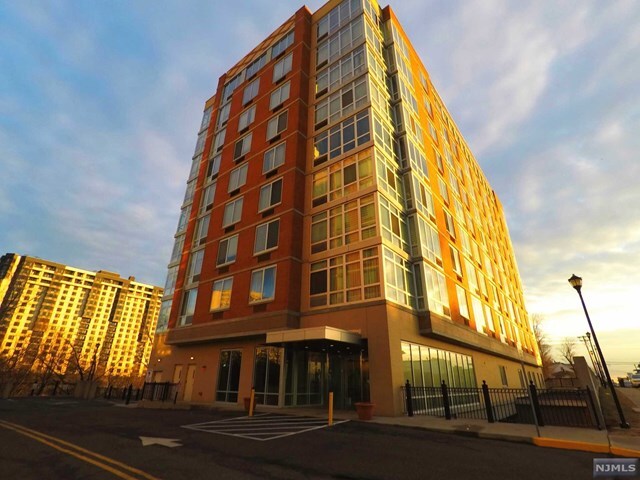 Foto del edificio - 600 12th St
