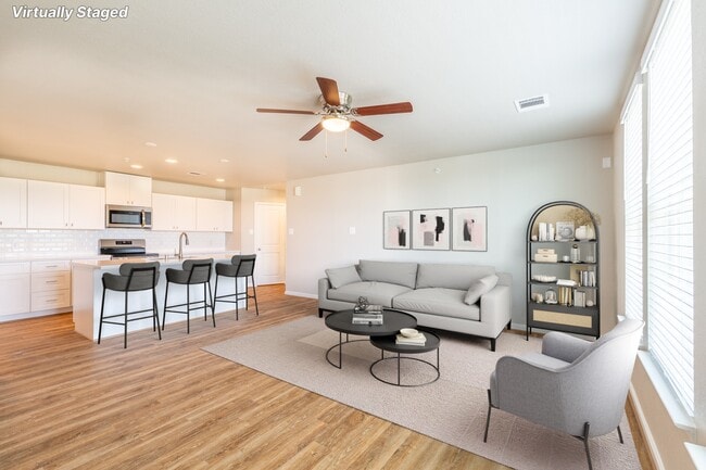 Building Photo - 231 Pk Pl Cir