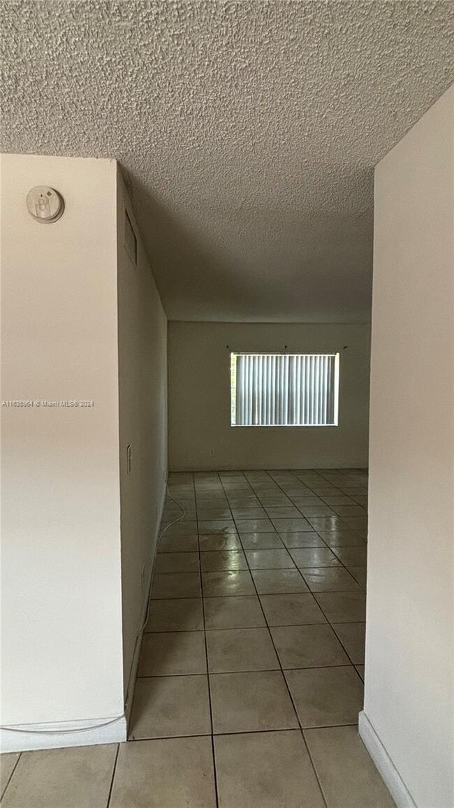 Foto del edificio - 4753 NW 9th Dr