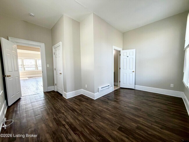 Foto del edificio - 511 W Harrison Ave