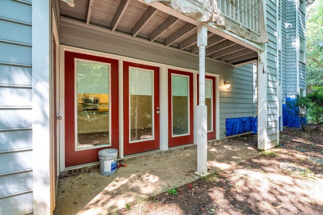 Building Photo - 1311 Park Glen Dr