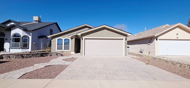 Foto del edificio - Adorable 3 bedroom, 2 bath apartment in East El Paso!