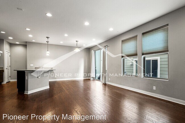 Foto del edificio - 3 br, 2.5 bath House - 8485 Redpoint Way