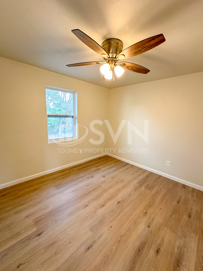 Building Photo - 1033 Adair Ave