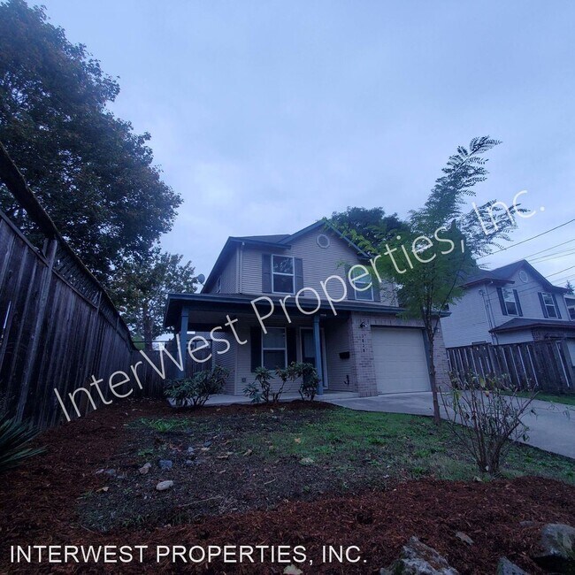 Foto del edificio - 3 br, 2.5 bath House - 3828 SE TIBBETTS ST