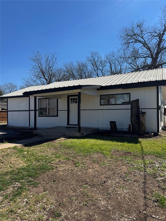 Building Photo - 214 Linda Dr