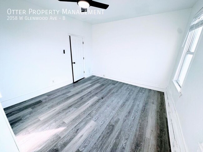Foto del edificio - 2058 W Glenwood Ave