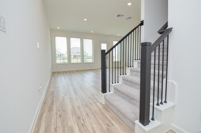 Foto del edificio - 5610 Amber Brook Ln