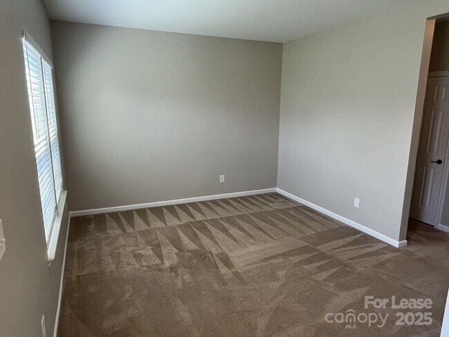 Building Photo - 10855 Tailwater St