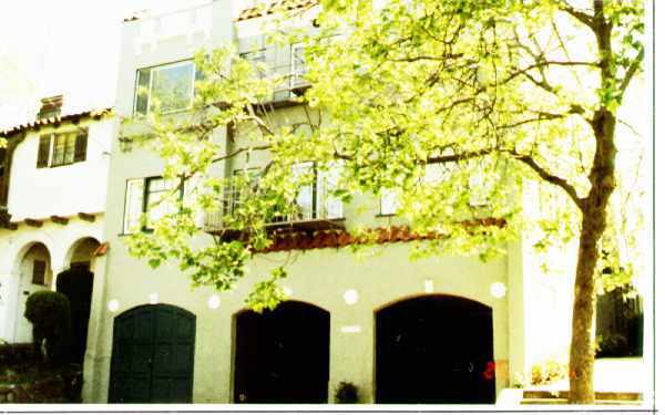 Building Photo - 1717 Euclid Ave