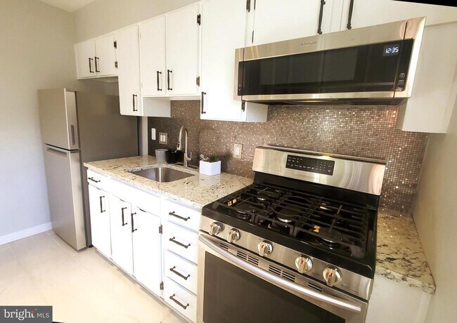 Foto del edificio - 1203 Belle View Blvd