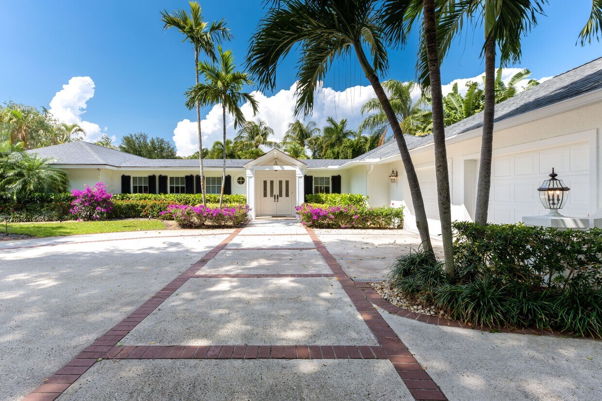 Foto principal - 257 Essex Ln