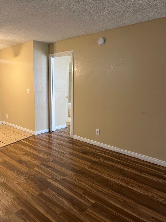 Building Photo - 2200 S Fort Apache Rd