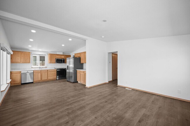 Foto del edificio - New Construction! University District Home...