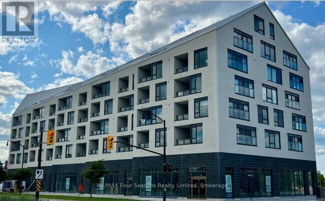 Photo du bâtiment - 31-431 Huron St
