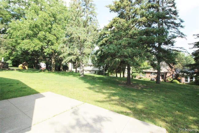 Building Photo - 2735 Aldgate Dr