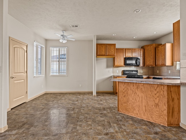 Building Photo - 182 Winter Hawk Drive