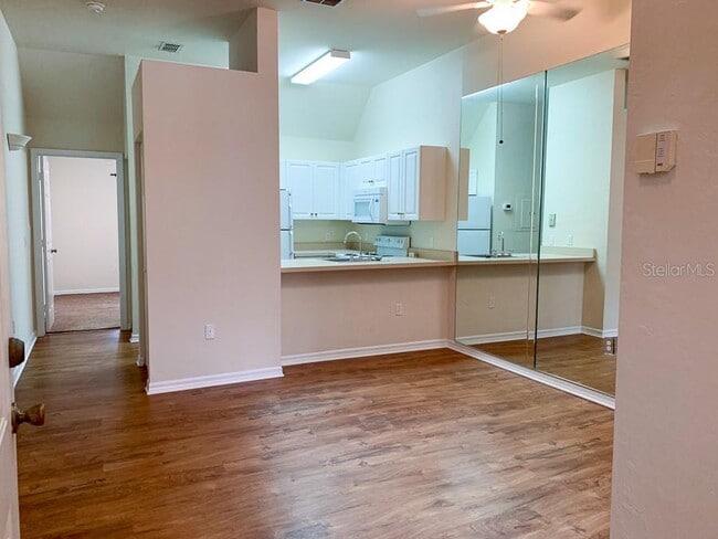 Foto del edificio - 3901 SW 27th St