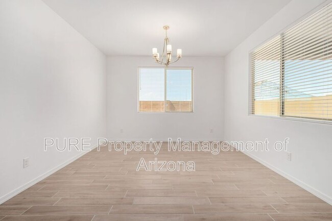 Building Photo - 8814 W Medlock Drive