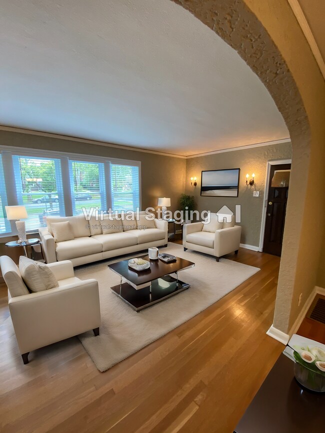 Foto del edificio - 7345 Pershing Ave
