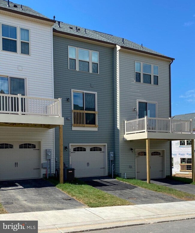 Building Photo - 3025 Bretons Ridge Way