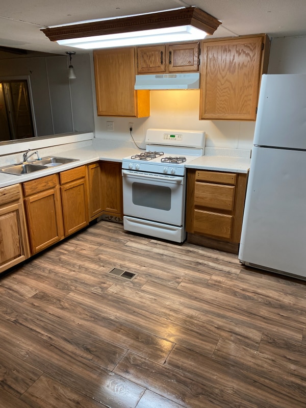 Photo - 10 9th Ave (Longmont, CO)