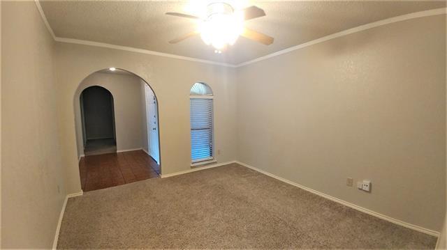 Building Photo - 3633 Wedgworth Rd S