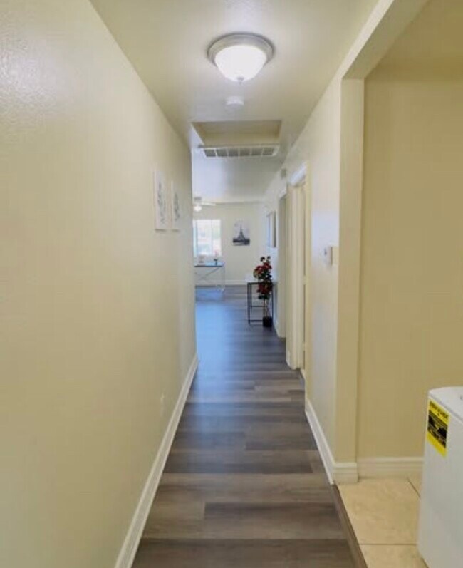 Building Photo - 138 W 97th St