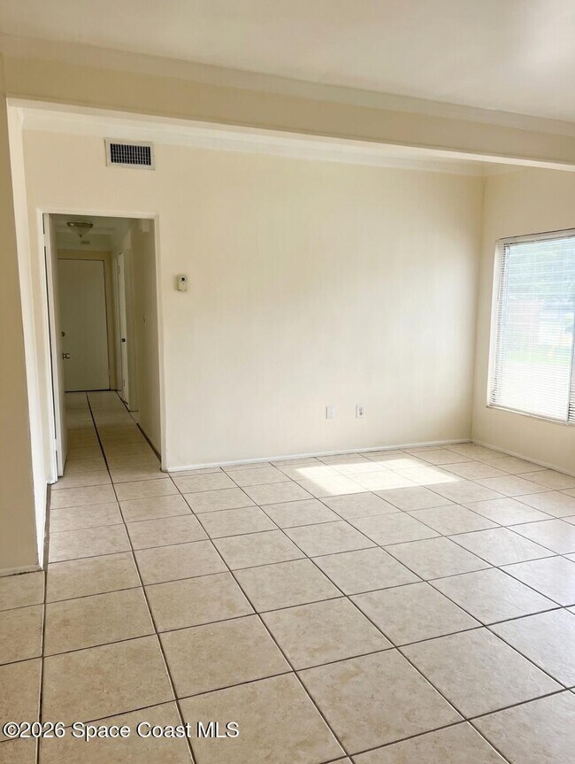 Building Photo - 1410 Smith Dr
