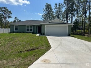 Building Photo - 211 Oak Ln Cir