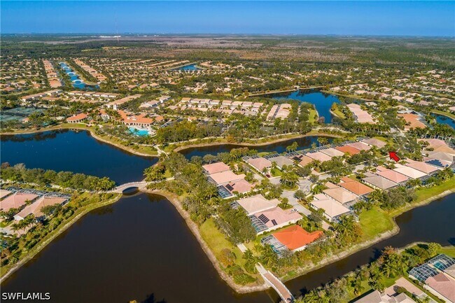 Foto del edificio - 28308 Moray Dr