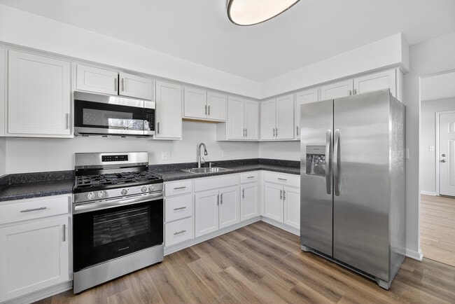 Building Photo - 11817 W North Ave