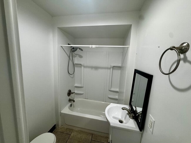 Building Photo - Charming 2-Bed, 1-Bath Single-Family Home in Coal Valley – Available Now!