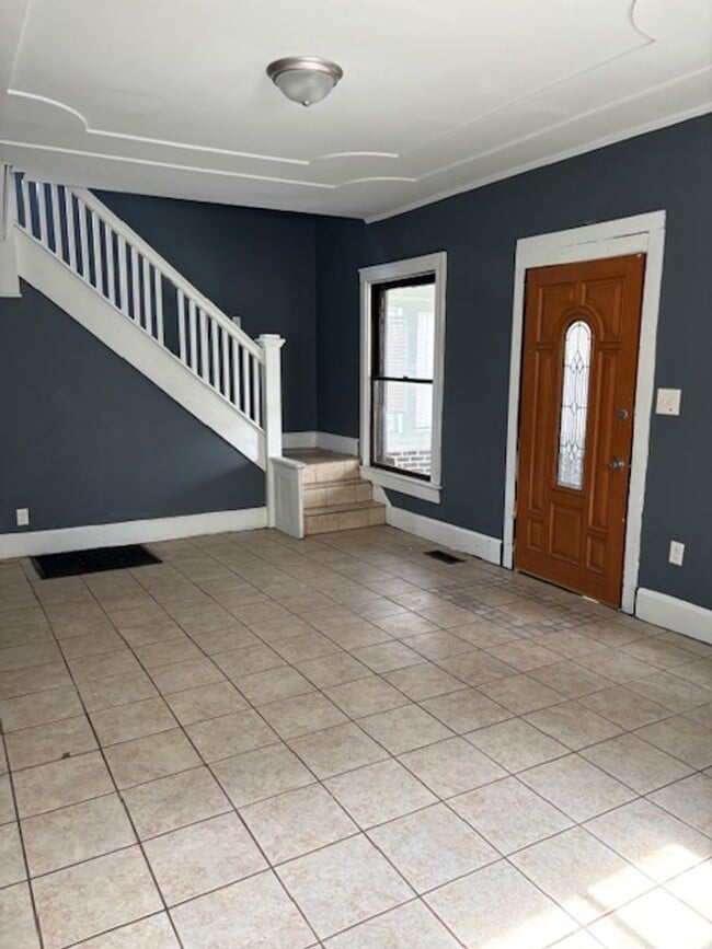 Building Photo - Move in Ready- $1495.00