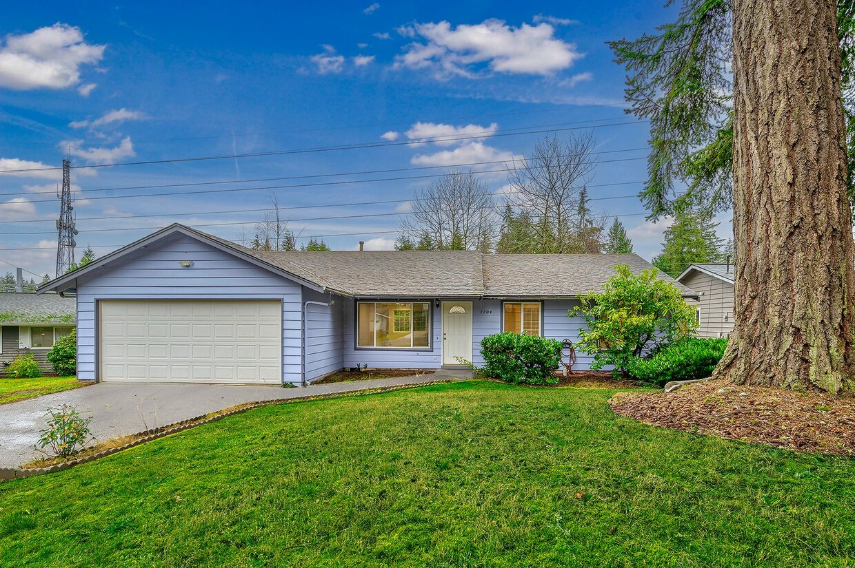 Foto principal - 3 bed 1.5 bath Rambler in Redmond