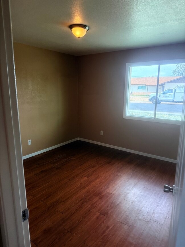 Building Photo - 7955 W Fairmount Ave