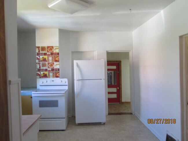 Foto del edificio - 922 Robinson Ave