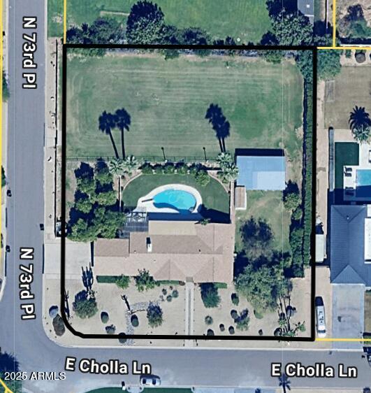 Building Photo - 7326 E Cholla Ln