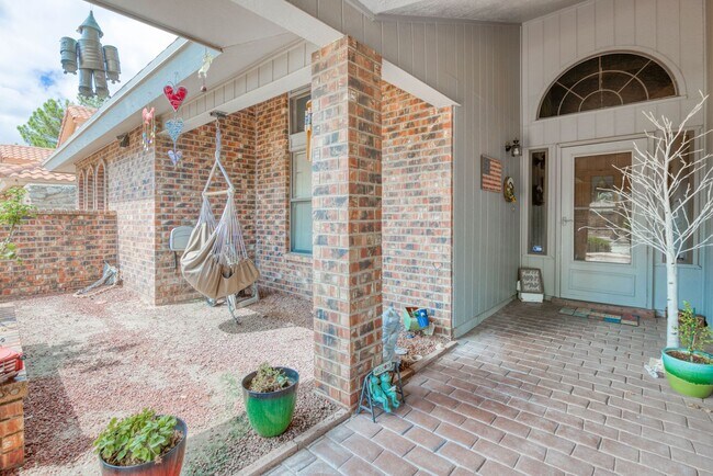 Foto del edificio - Beautiful Brick House