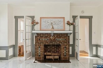 Building Photo - 41-43 Poe Avenue Unit 1