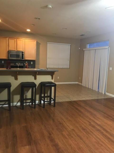 Building Photo - 301 Dragonfly Cir