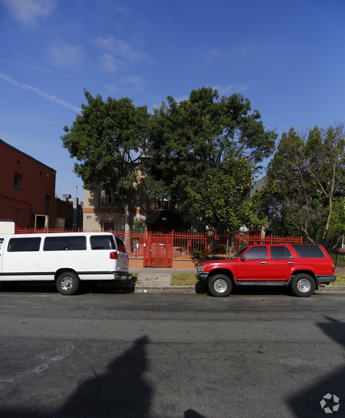Building Photo - 251 S Berendo St