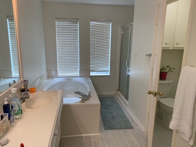 Building Photo - 1522 Castle Ct