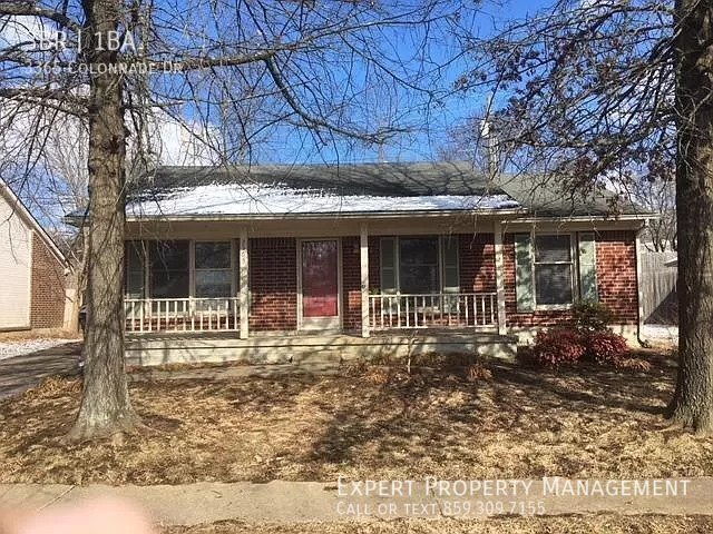Primary Photo - 3365 Colonnade Dr