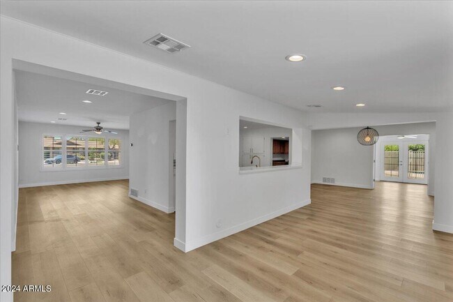 Foto del edificio - 8362 E Vía De Encanto