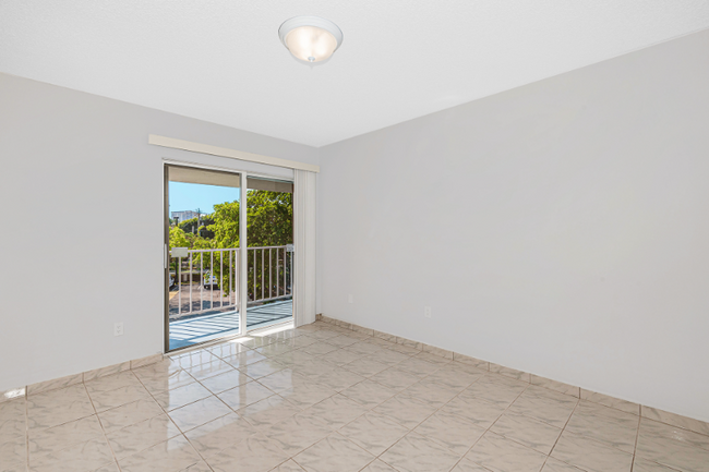 Building Photo - 7705 SW 86th St
