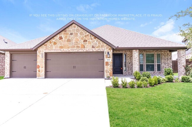 Building Photo - 3217 Larkin Ln