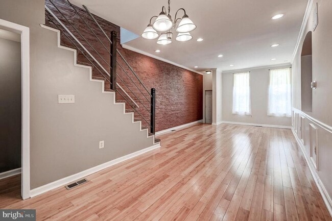 Foto del edificio - 2103 E Madison St