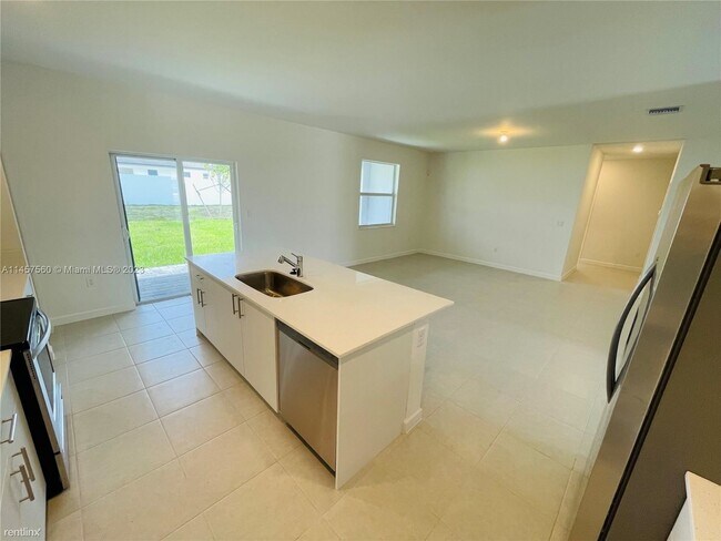 Building Photo - 4 br, 3 bath House - 16932 SW 291st St